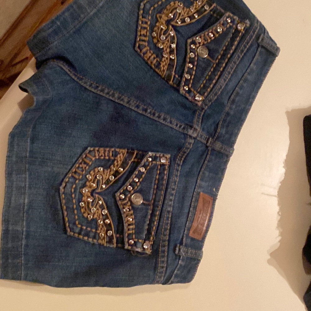 NWOT Free Culture size 13 flap pockets with gems super cute 🥰